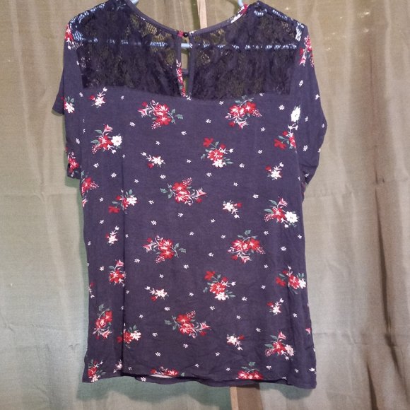 Navy Blue Flower Tshirt - Picture 2 of 3